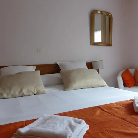 Auberge Cavaliere, Chambres D'Hotes Bed & Breakfast